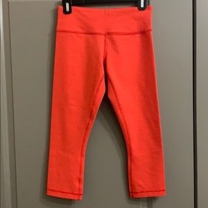 Lululemon wunder under crop.  Size 6.